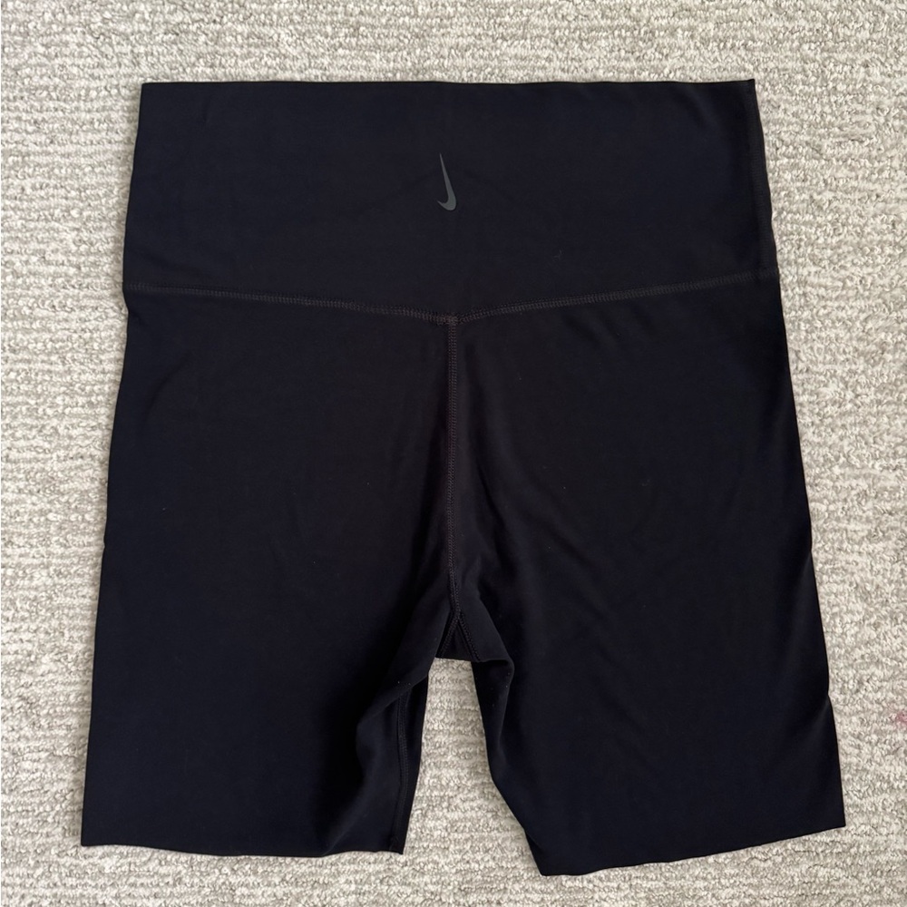 Nike Yoga Luxe Black High-Waisted Shorts - Large